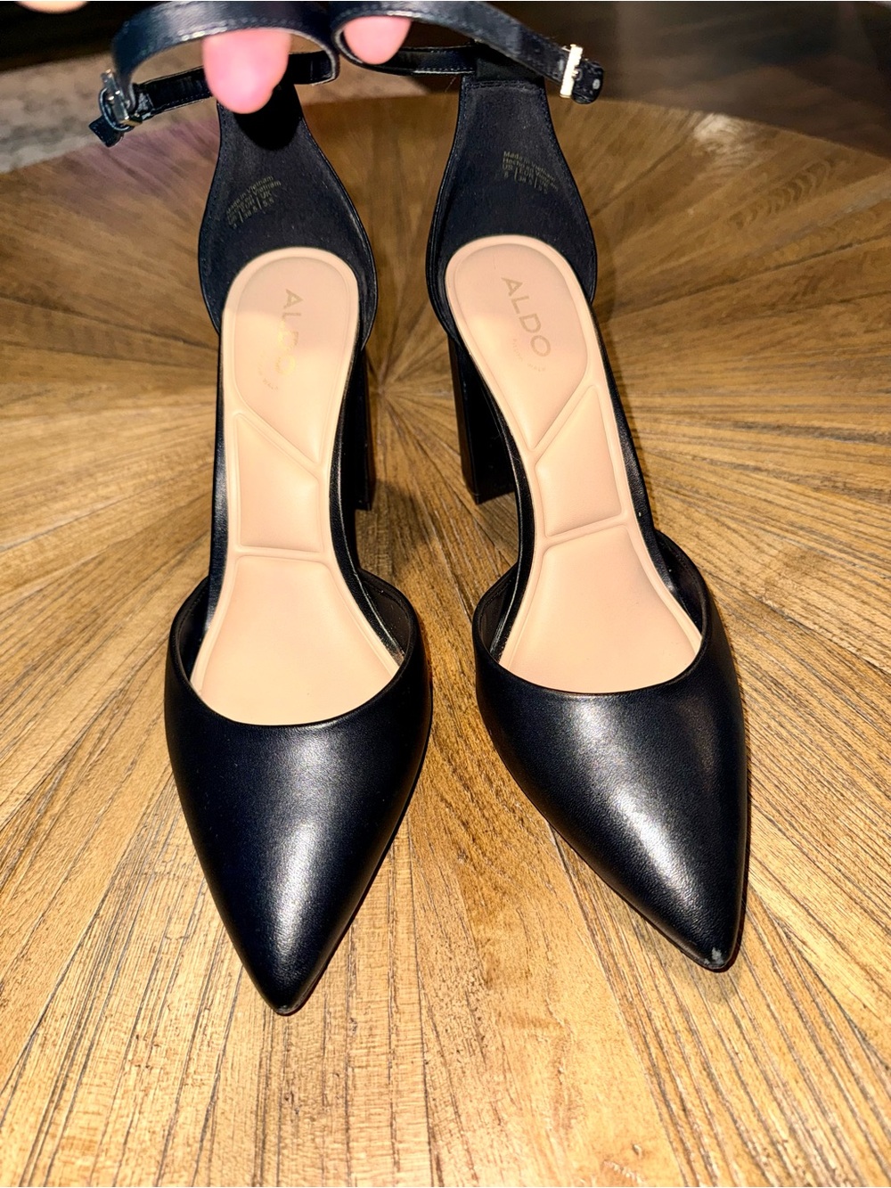 Aldo Black Pointed-Toe Ankle-Strap Block Heels, size 8 - Picture 5 of 8
